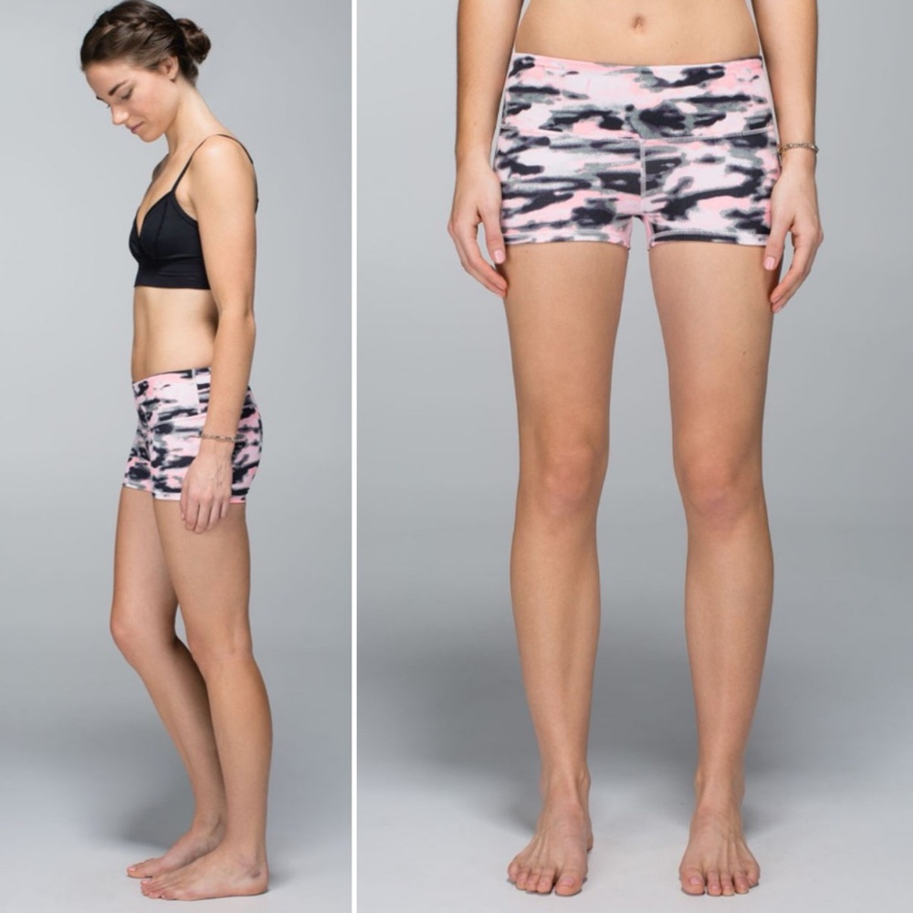 Lululemon Boogie Short Wamo Camo Barely Pink Coal Booty Workout Short Size 6